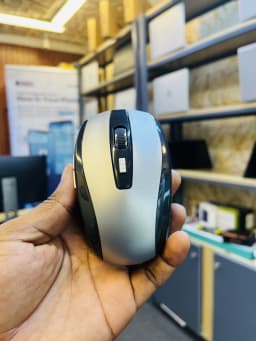 universal Non-Rechargeable Wireless Mouse, view 3