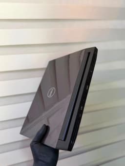 DELL G15, view 3
