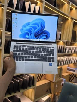 HP EliteBook 840 G8, view 2