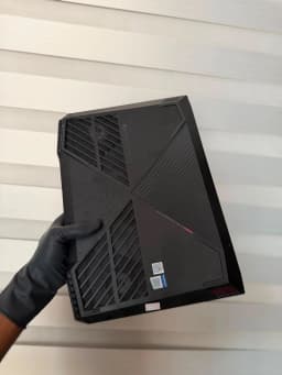 HP OMEN 15, view 1